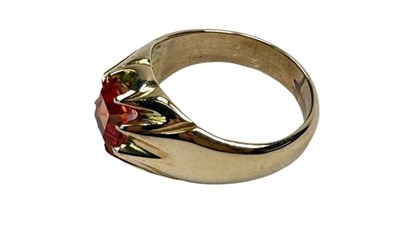 Lot 21 - 9ct Yellow Gold Signet Ring.