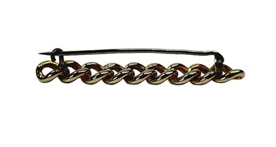 Lot 65 - Curb Link Brooch.