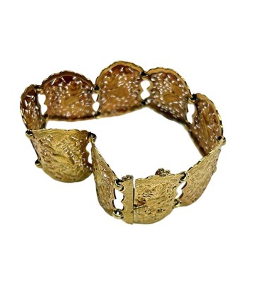 Lot 24 - A 22ct Yellow Gold Bracelet.