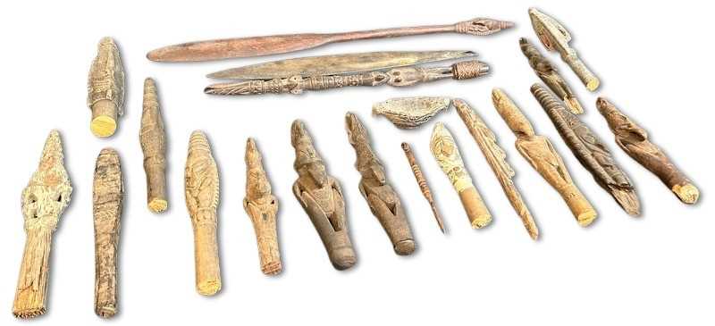 Lot 122 - Collection of Wooden Papua New Guinea Objects.
