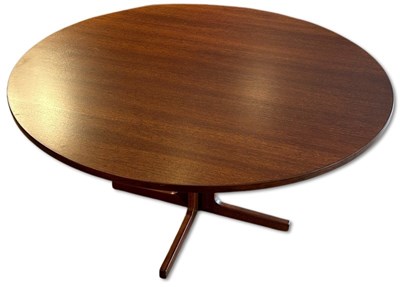 Lot 142 - Western Australian Catt Dining Table.