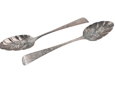 Lot 332 - Pair of Georgian Berry Spoons.