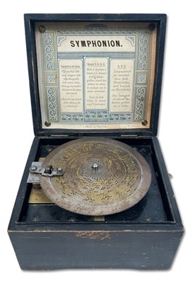 Lot 132 - German Symphonion Mechanical Music Box.