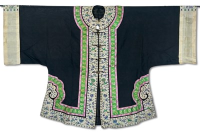 Lot 181 - Chinese Ladies Silk Robe.