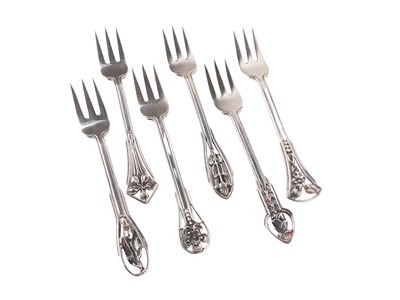 Lot 333 - Six Linton Cake Forks.